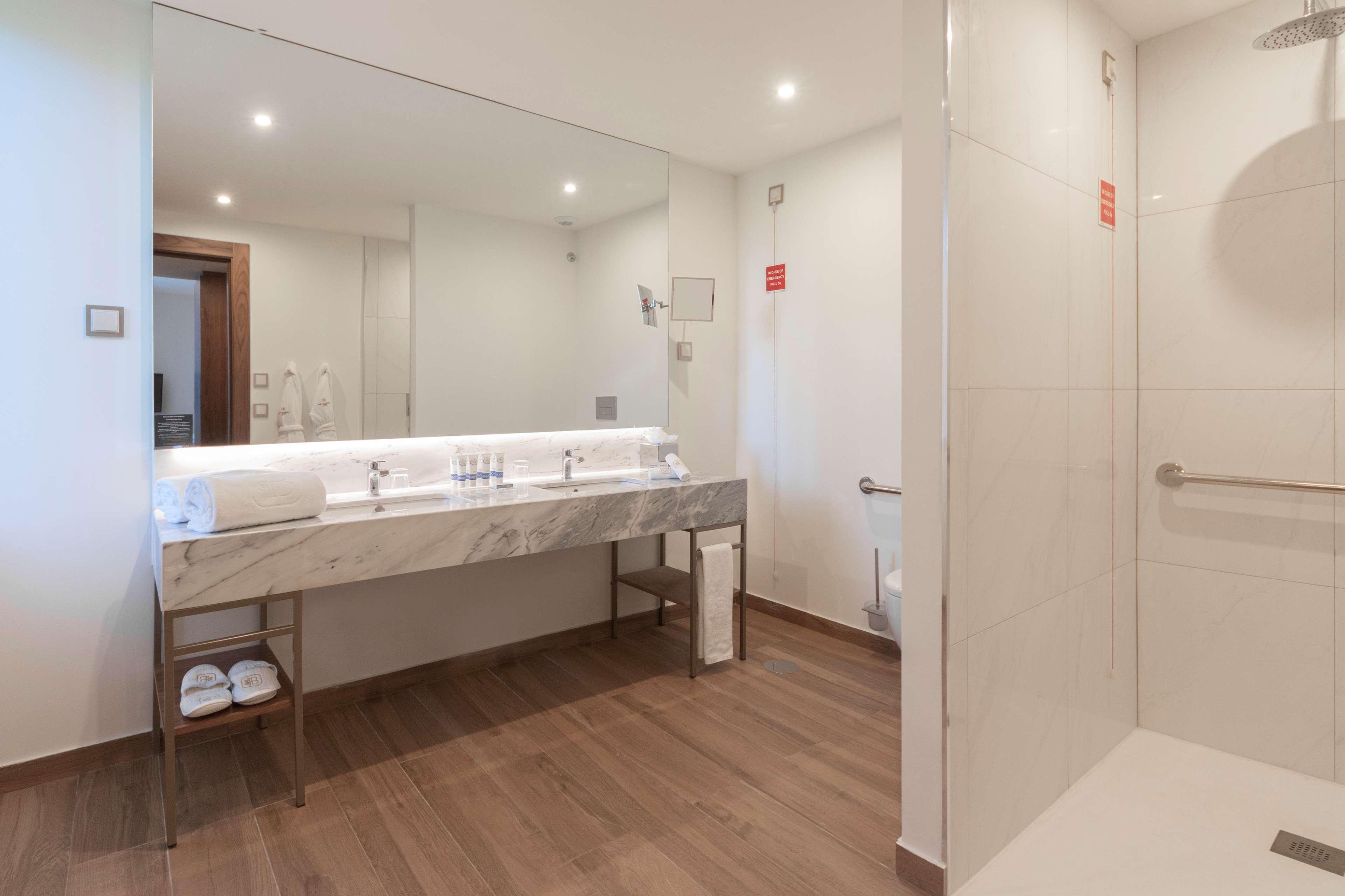 Curio Collection By Hilton Boeira Garden Hotel Porto Portug Vila Nova de Gaia Exterior photo